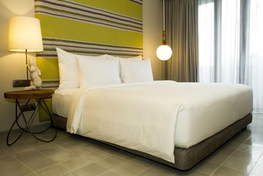 Tijili Hotel Seminyak Szoba fotó